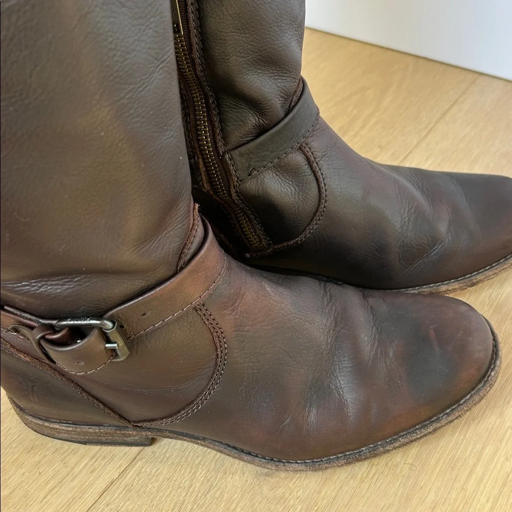 Frye women’s Dark Brown Phillip Riding Boot